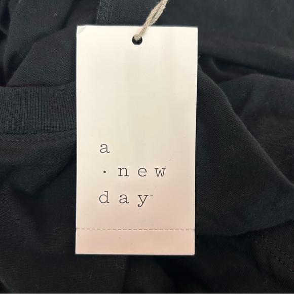 NWT Black Short Sleeve T-Shirt-A New Day - Picture 8 of 9
